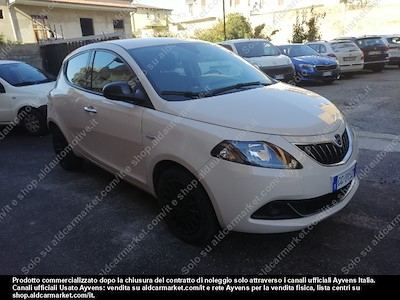 Buy LANCIA LANCIA YPSILON ECOCHIC 1.0 FireFly 70cv S&S Hybrid SILVER Hatchback 5-door (Euro 6D) on Ayvens Carmarket