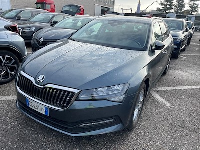 Compra SKODA SUPERB SW en Ayvens Carmarket