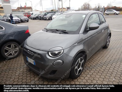 Kaufe FIAT FIAT 500 Elettrica Passion Hatchback 3-door bei Ayvens Carmarket