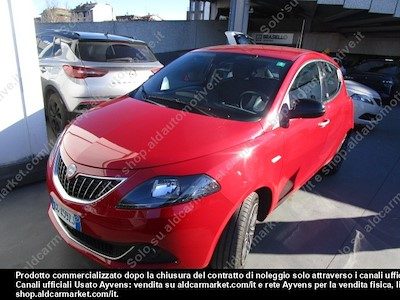 Achetez LANCIA LANCIA YPSILON ECOCHIC 1.0 FireFly 70cv S&S Hybrid GOLD Hatchback 5-door (Euro 6D) sur Ayvens Carmarket