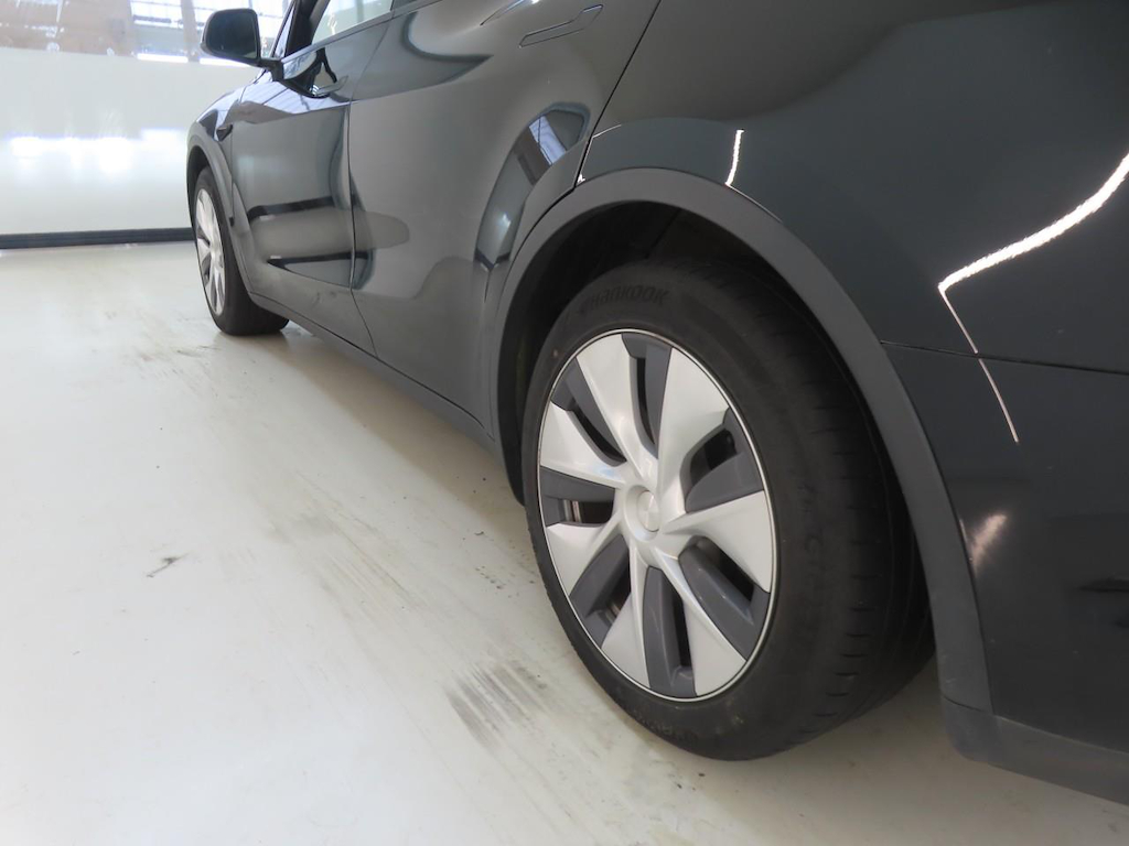 Foto 29 van Tesla Model Y