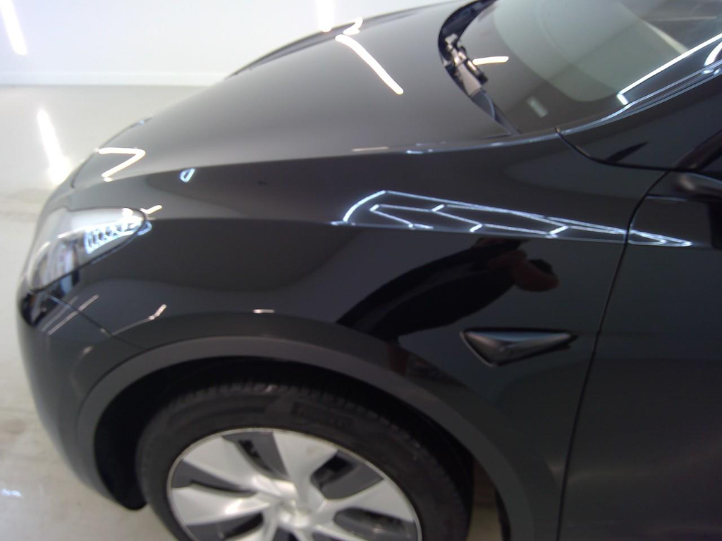 Foto 24 van Tesla Model Y