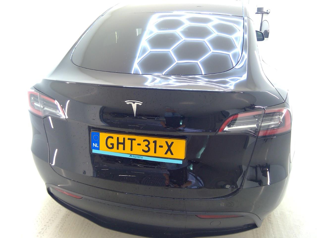Foto 27 van Tesla Model Y