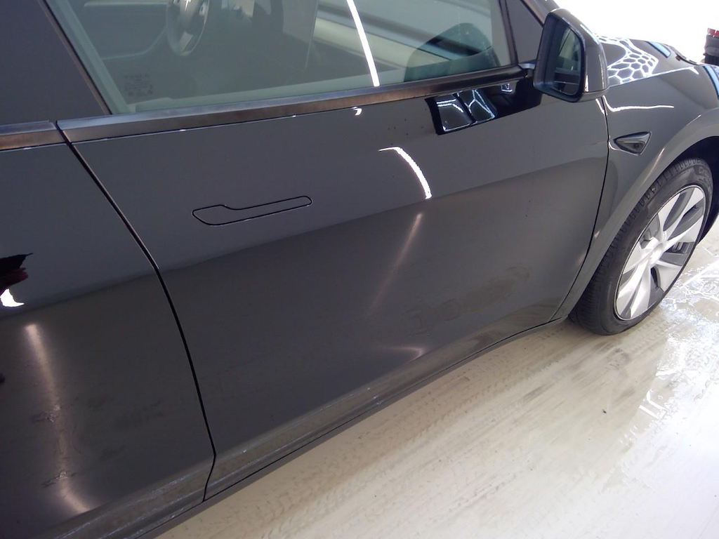 Foto 30 van Tesla Model Y