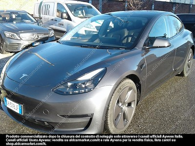 Kaufe TESLA TESLA MODEL 3 75 kWh Long Range Dual Motor AWD Sedan 4-door  bei Ayvens Carmarket