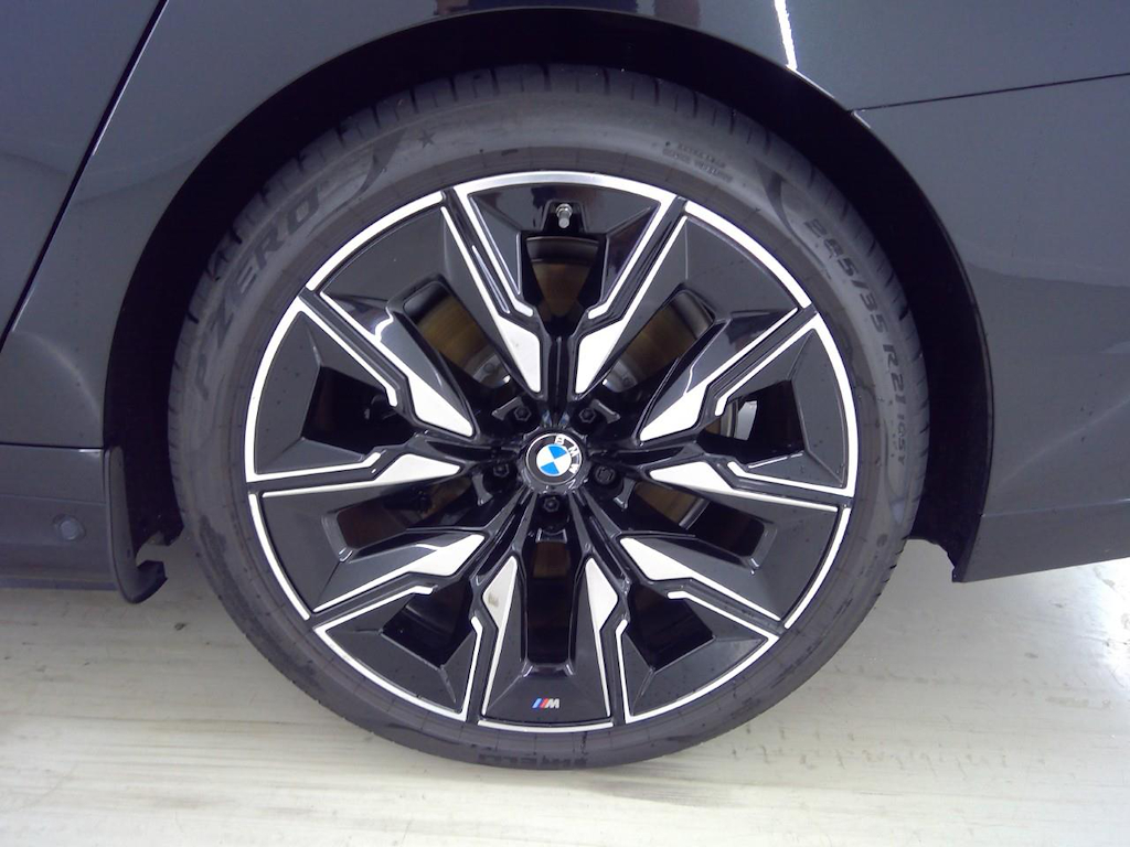 Foto 12 van BMW i7