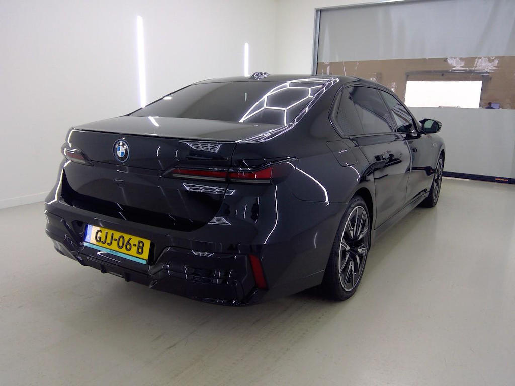 Foto 3 van BMW i7