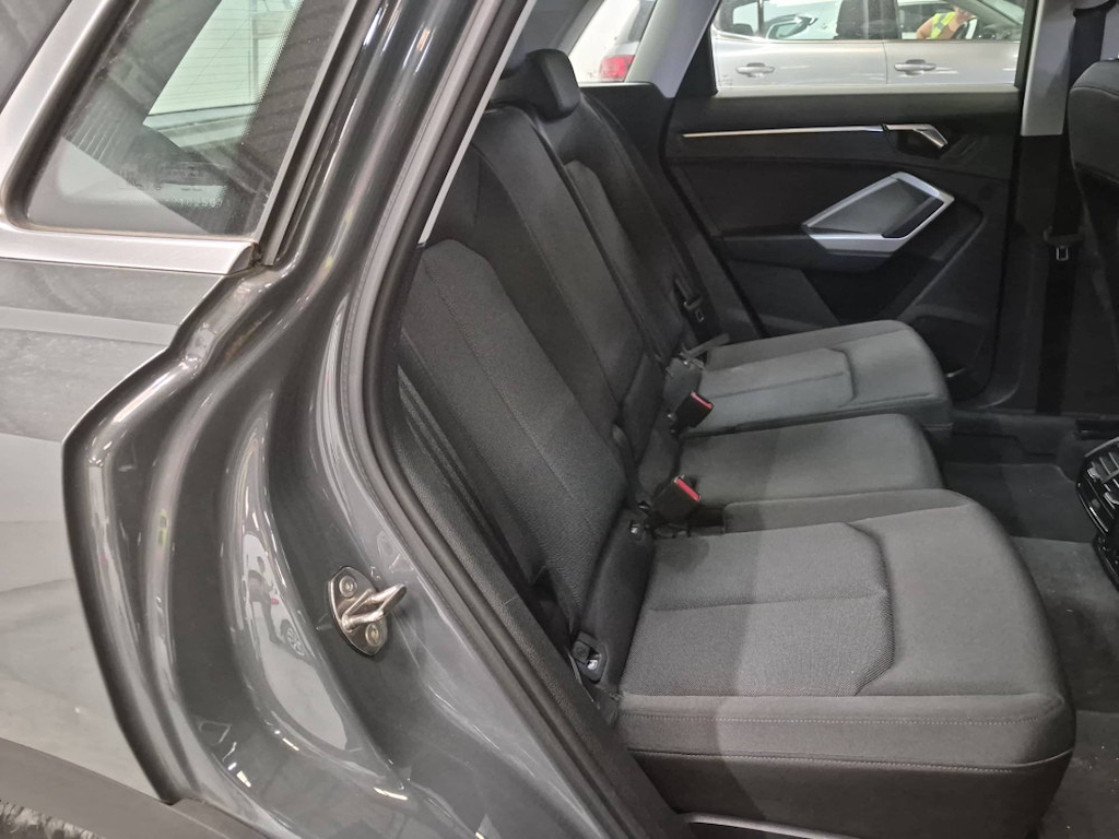 Audi Q3 35 TFSI 150ch Mild Hybrid Business line S tronic 7