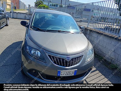 Koop uw LANCIA LANCIA YPSILON ECOCHIC 1.0 FireFly 70cv S&S Hybrid GOLD Hatchback 5-door (Euro 6D) mild hybrid op Ayvens Carmarket