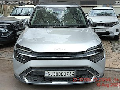 Achetez KIA CARENS 1.5 CRDI LUXU sur Ayvens Carmarket