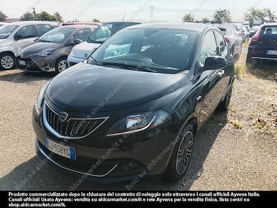 Osta [Merkki] [Malli] osoitteesta Ayvens Carmarket