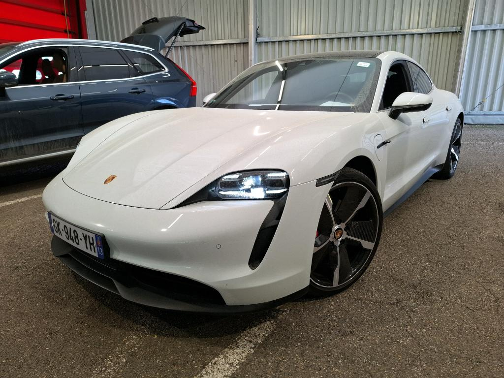 Porsche Taycan 571ch 4S avec batterie performance plus