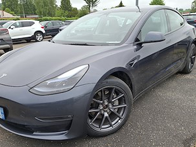 Acquista TESLA MODEL 3 a Ayvens Carmarket