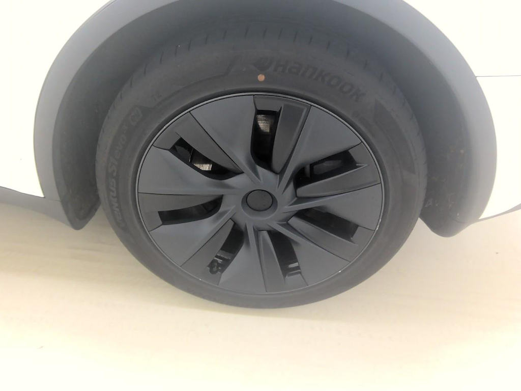 Foto 12 van Tesla Model Y
