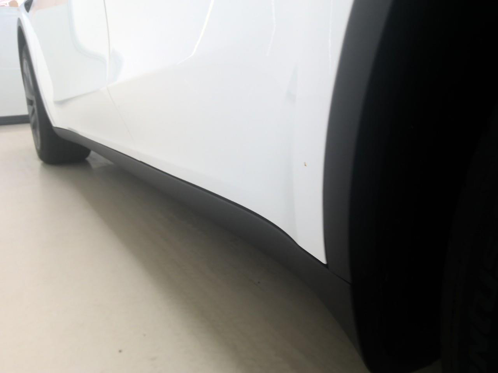 Foto 14 van Tesla Model Y