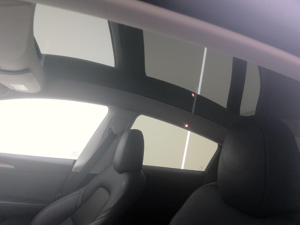 Foto 19 van Tesla Model Y