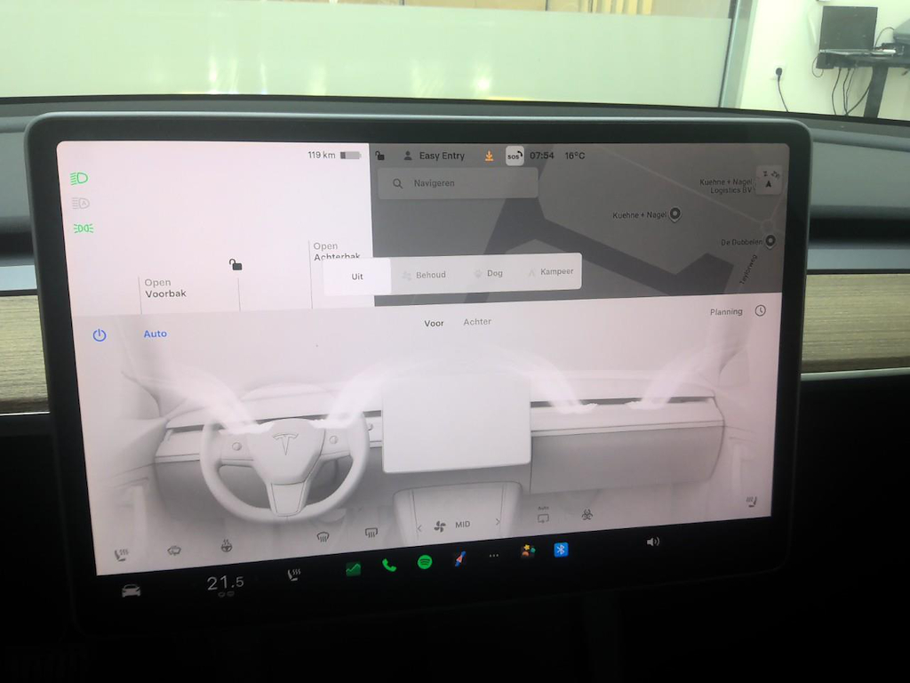 Foto 21 van Tesla Model Y