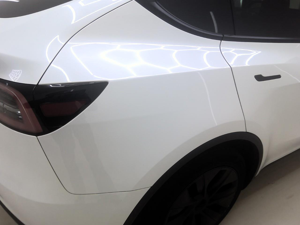 Foto 28 van Tesla Model Y
