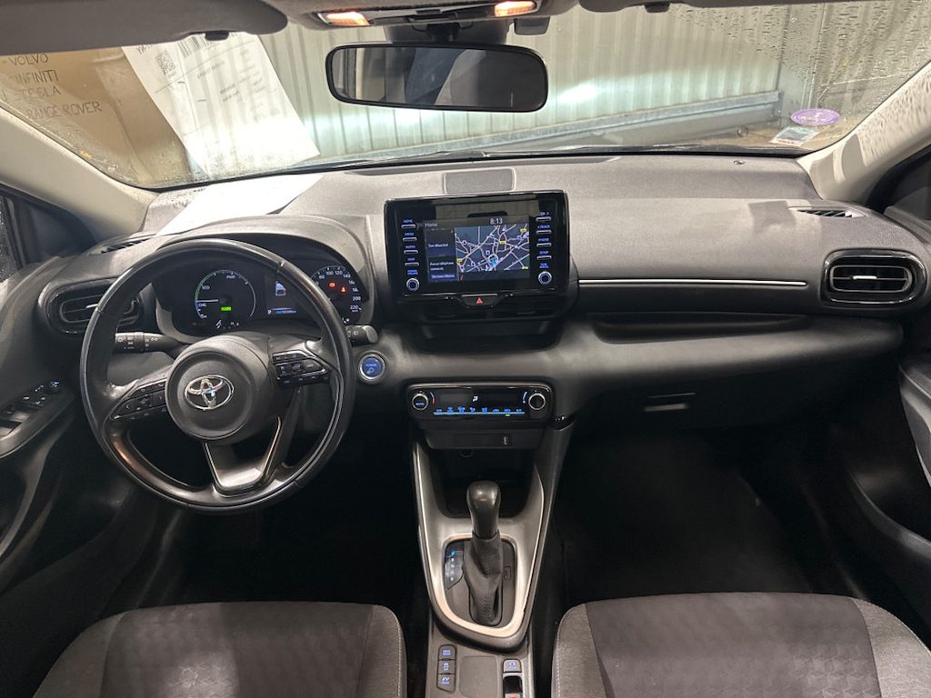 TOYOTA YARIS HYBRID Yaris 116h Dynamic Business 5p + Programme Beyond Zero Academy 