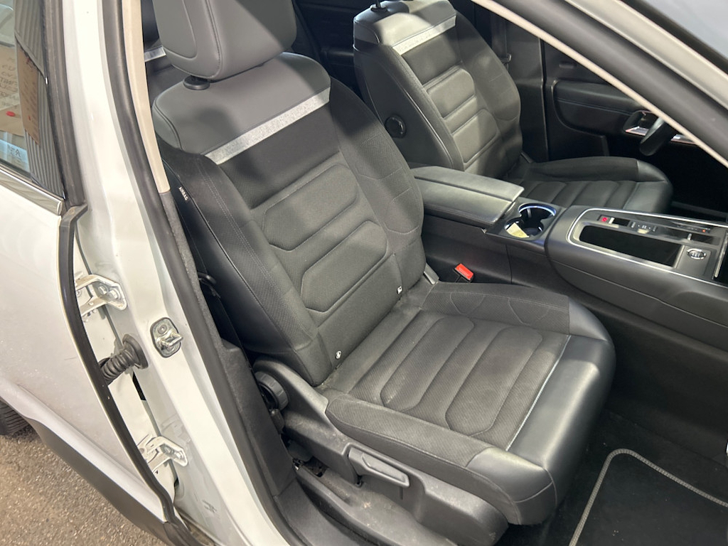 Citroën C5 CITROËN  AIRCROSS  Aircross Hybrid rechargeable 225ch Feel e-EAT8