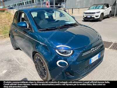 Acquista FIAT FIAT 500 Elettrica La Prima 3+1 118cv Hatchback 4-door  a Ayvens Carmarket