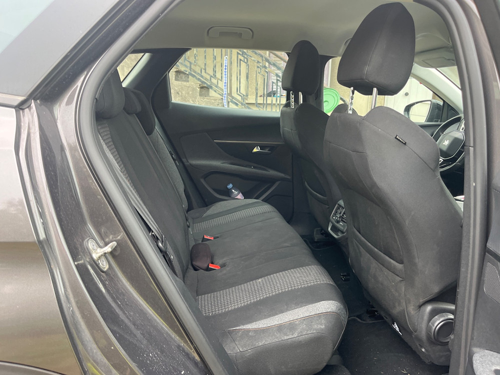 Peugeot 3008 1.5 BlueHDi 130ch S&S Active Pack EAT8
