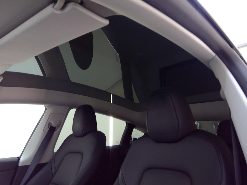 Foto 18 van Tesla Model Y