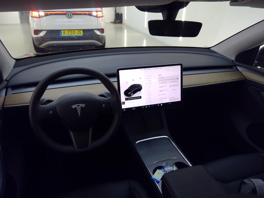 Foto 3 van Tesla Model Y