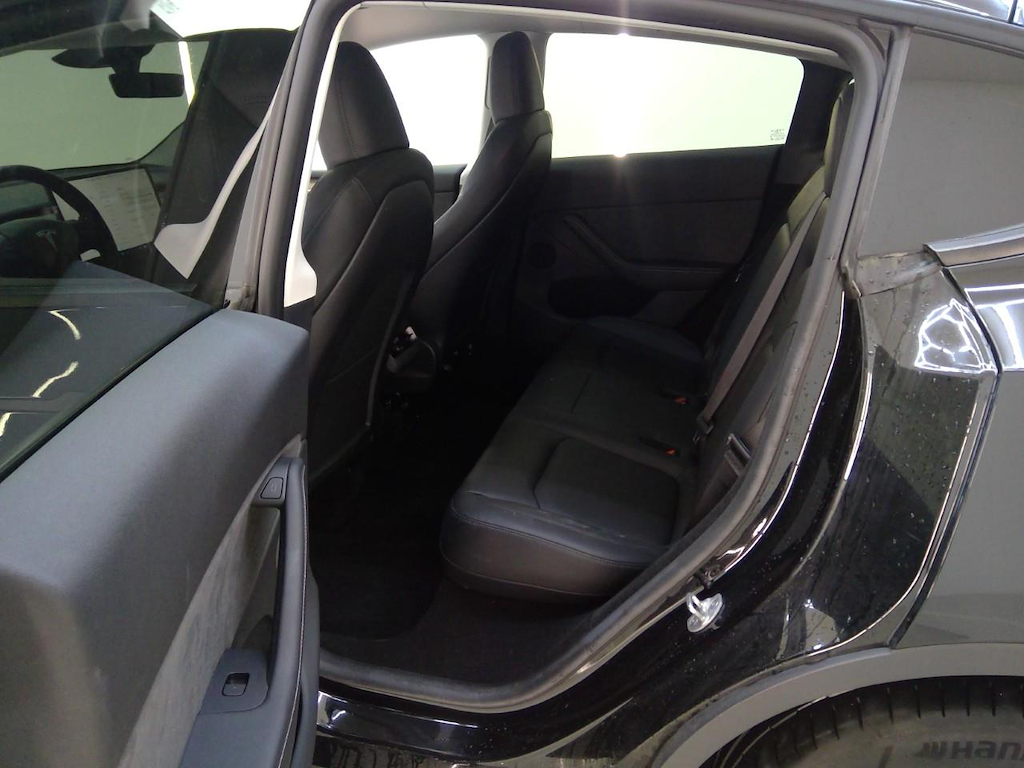 Foto 5 van Tesla Model Y