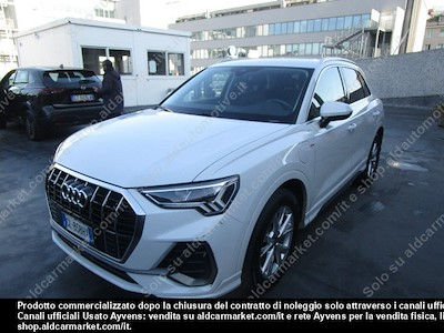 Kaufe AUDI AUDI Q3 45 TFSI e S tronic S Line Edition Sport utility vehicle 5-door (Euro 6D) bei Ayvens Carmarket