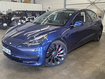 Kup TESLA MODEL 3 na Ayvens Carmarket