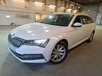 Achetez SKODA SUPERB COMBI sur Ayvens Carmarket