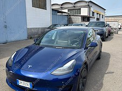 Achetez TESLA TESLA MODEL 3 50 kWh RWD Sedan 4-door  sur Ayvens Carmarket