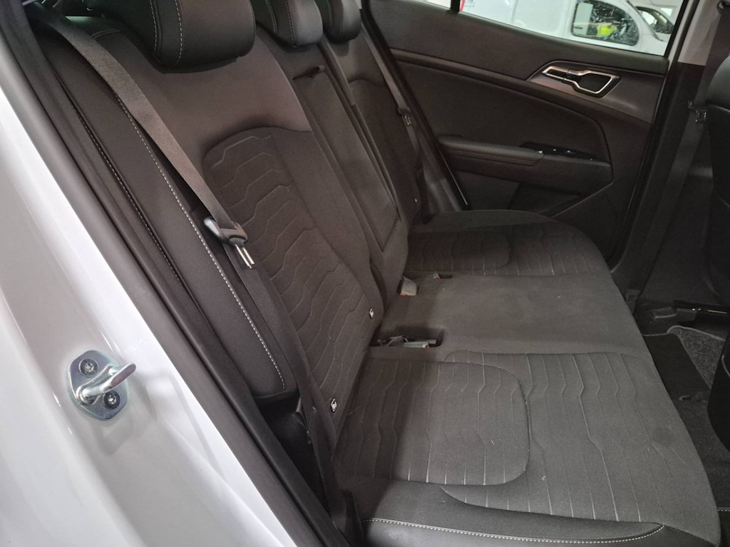 Kia Sportage 1.6 T-GDi 230ch HEV Design BVA6 4x2