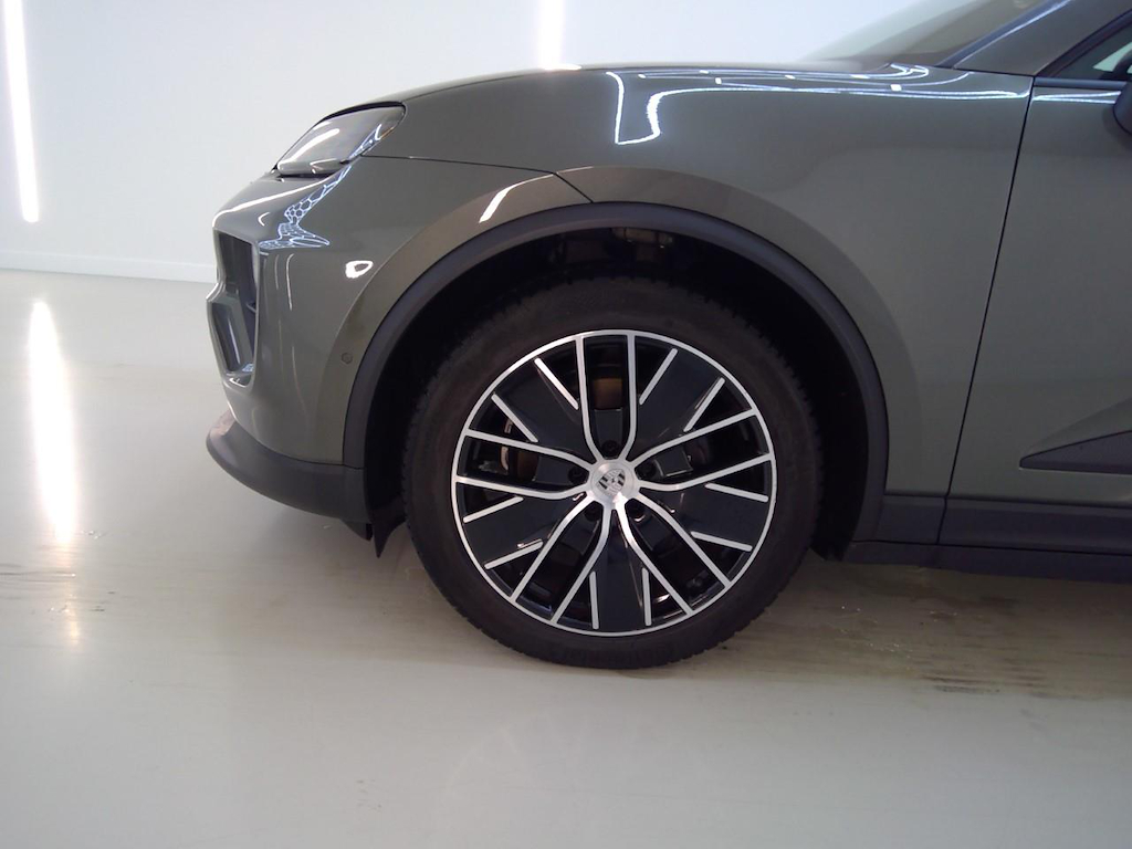 Foto 24 van Porsche Macan