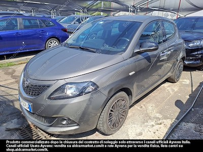 Achetez LANCIA LANCIA YPSILON (PC) 1.0 FIREFLY 70CV S&S HYBRID GOLD FP sur Ayvens Carmarket