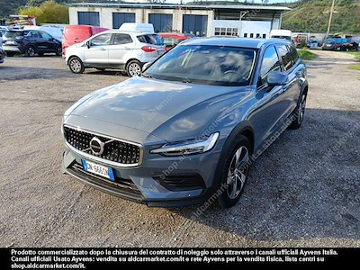 Acquista VOLVO VOLVO V60 CROSS COUNT B4 D AWD AUTOM. CORE FP a Ayvens Carmarket