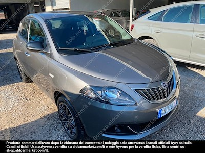 Koupit LANCIA LANCIA YPSILON (PC) 1.0 FIREFLY 70CV S&S HYBRID GOLD FP na Ayvens Carmarket