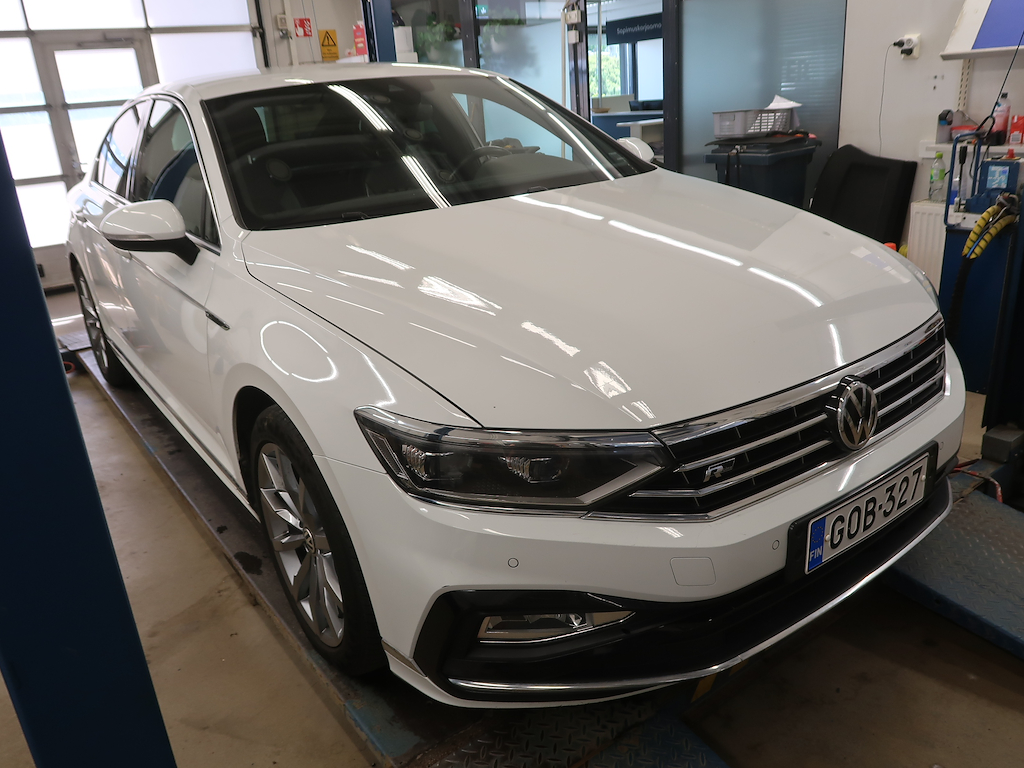 Volkswagen Passat Sedan R-Line 1,5TSI EVO 110kW DSG AYVENS KOIVUHAKA