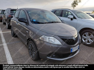 Compra LANCIA LANCIA YPSILON 1.0 FireFly 70cv Hybrid Silver Plus Hatchback 5-door  en Ayvens Carmarket