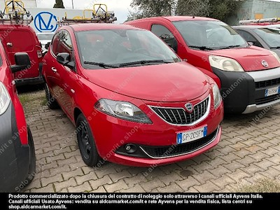 Koupit LANCIA LANCIA YPSILON (PC) 1.0 FIREFLY 70CV HYBRID GOLD FP na Ayvens Carmarket