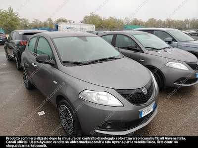 Achetez LANCIA LANCIA YPSILON 1.0 FireFly 70cv Hybrid Silver Plus Hatchback 5-door  sur Ayvens Carmarket