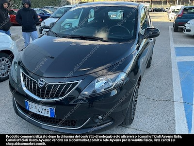 Kaufe LANCIA LANCIA YPSILON (PC) 1.0 FIREFLY 70CV S&S HYBRID GOLD FP bei Ayvens Carmarket