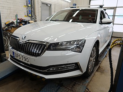 Köp SKODA SUPERB på Ayvens Carmarket