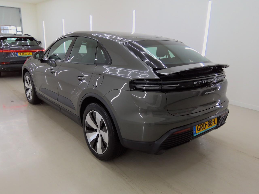 Foto 8 van Porsche Macan