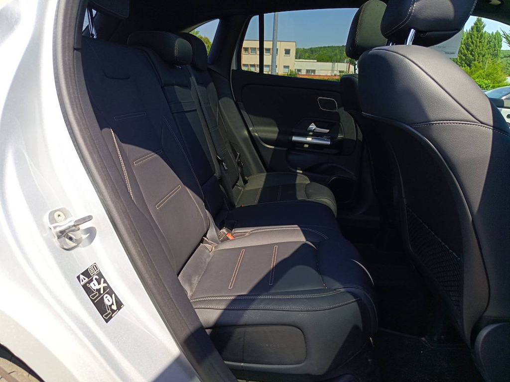 Mercedes-Benz GLA CLASSE   200 163ch AMG Line 7G-DCT