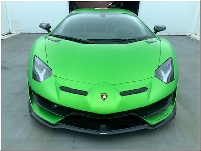 Buy LAMBORGHINI AVENTADOR SUPERVELOCE (SV) on Ayvens Carmarket