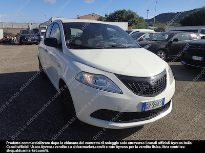 Comprar LANCIA LANCIA YPSILON (PC) 1.0 FIREFLY 70CV HYBRID SILVER FP en Ayvens Carmarket