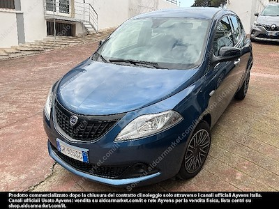 Kaufe LANCIA LANCIA YPSILON (PC) 1.0 FIREFLY 70CV HYBRID SILVER PLUS FP bei Ayvens Carmarket