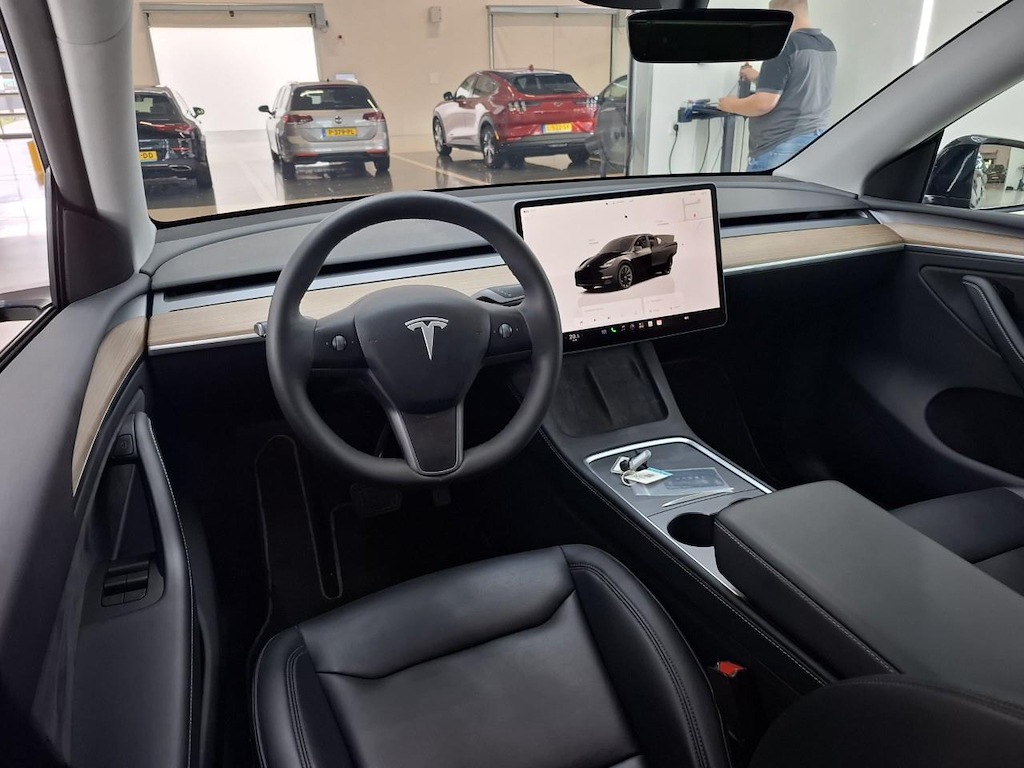 Foto 4 van Tesla Model Y